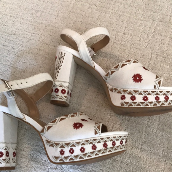 Luxury Rebel sandal - Picture 2 of 5